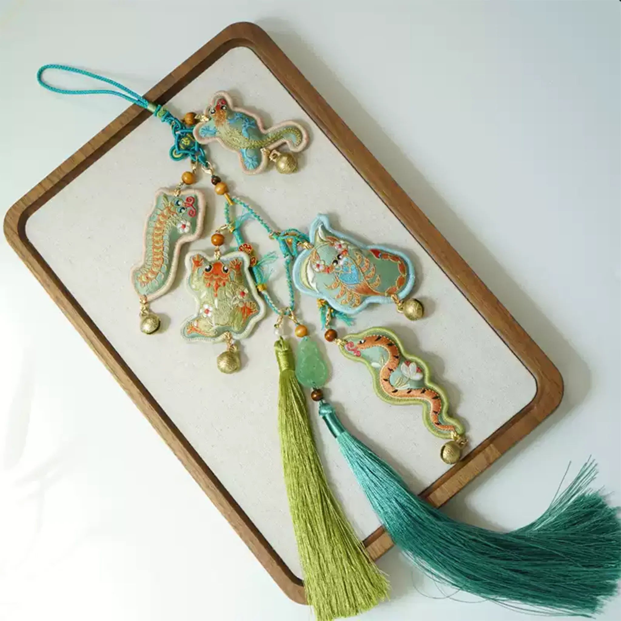 Hanfu Step-Pendant & Mugwort Sachet - Embroidered ‘Five Venoms’ Talisman, Detachable Ancient Chinese Accessory for Dragon Boat Festival
