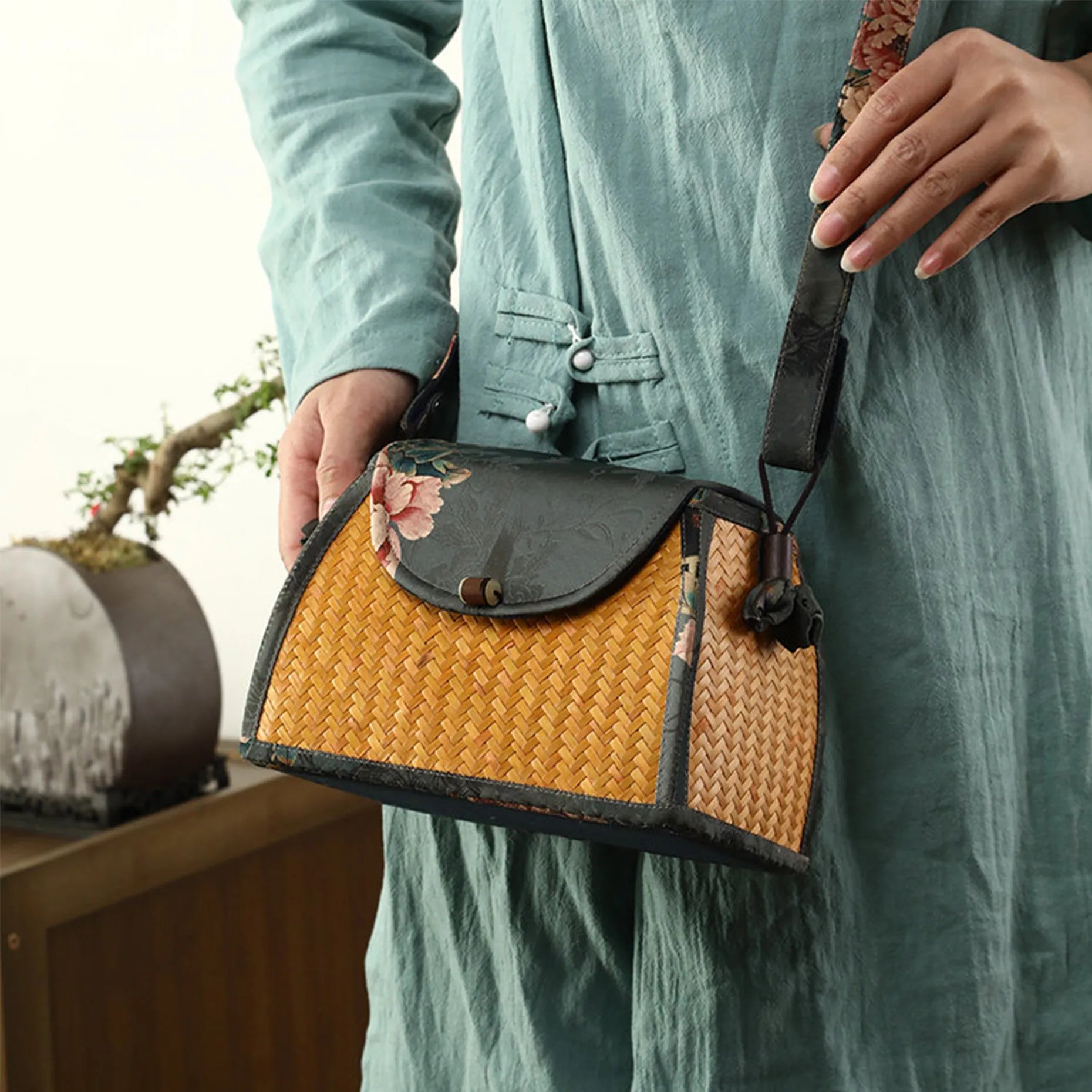 Bamboo woven handheld shoulder bag Handwoven Shoulder Bag with Floral Fabric, Vintage Style