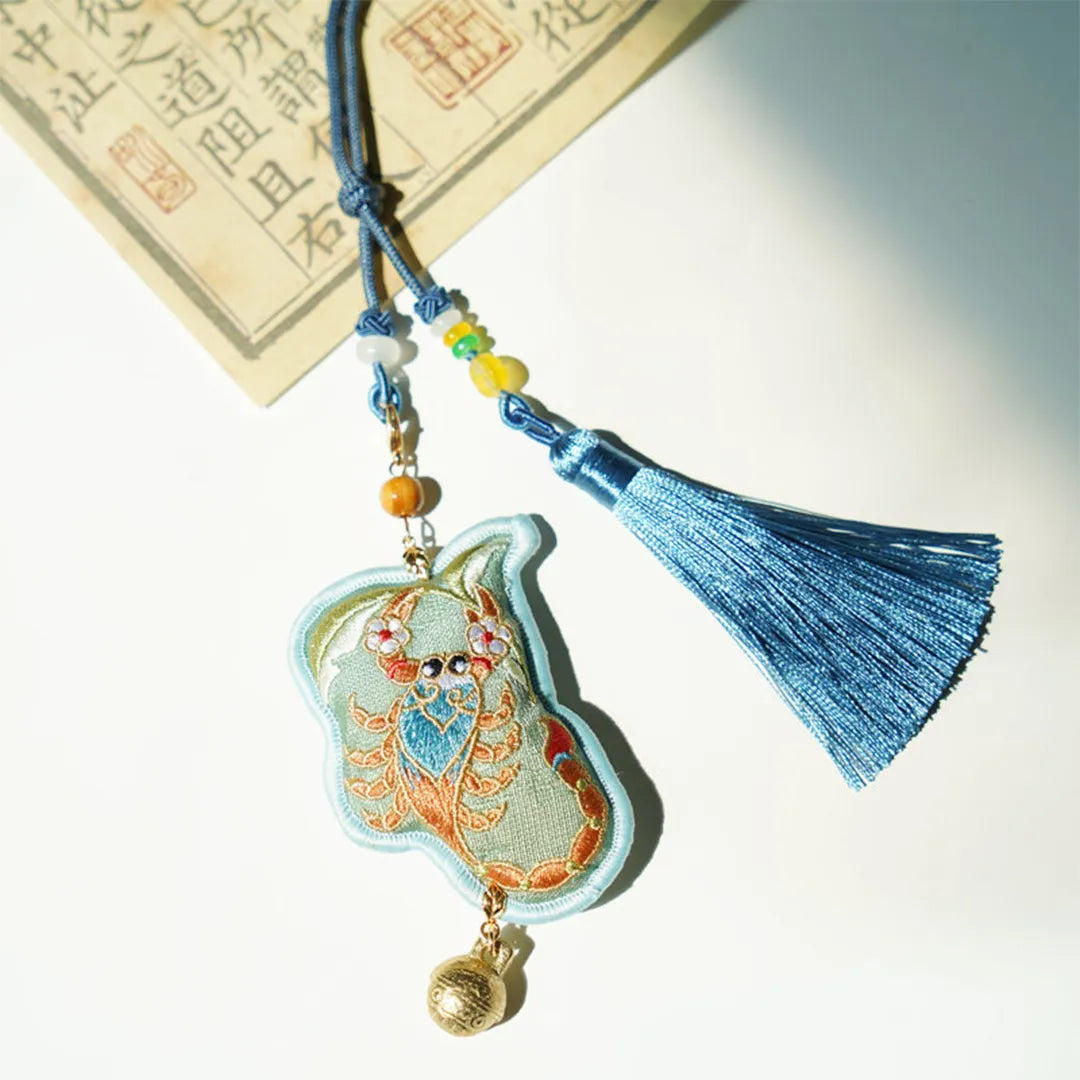 Hanfu Step-Pendant & Mugwort Sachet - Embroidered ‘Five Venoms’ Talisman, Detachable Ancient Chinese Accessory for Dragon Boat Festival